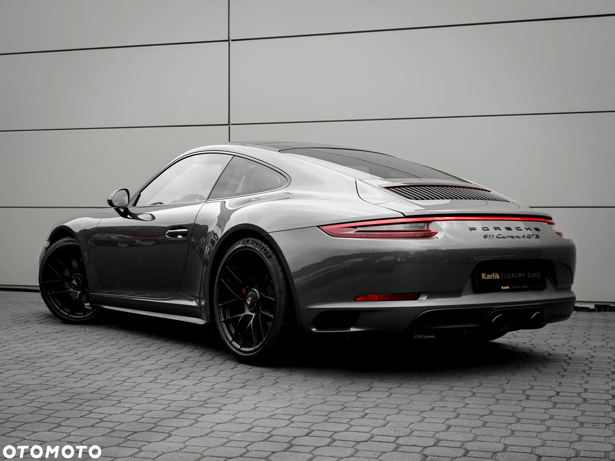 Porsche 911 Carrera 4 GTS PDK - 3