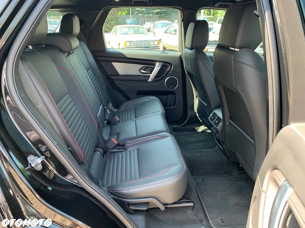 Land Rover Discovery Sport 2.0 D200 mHEV R-Dynamic SE - 19