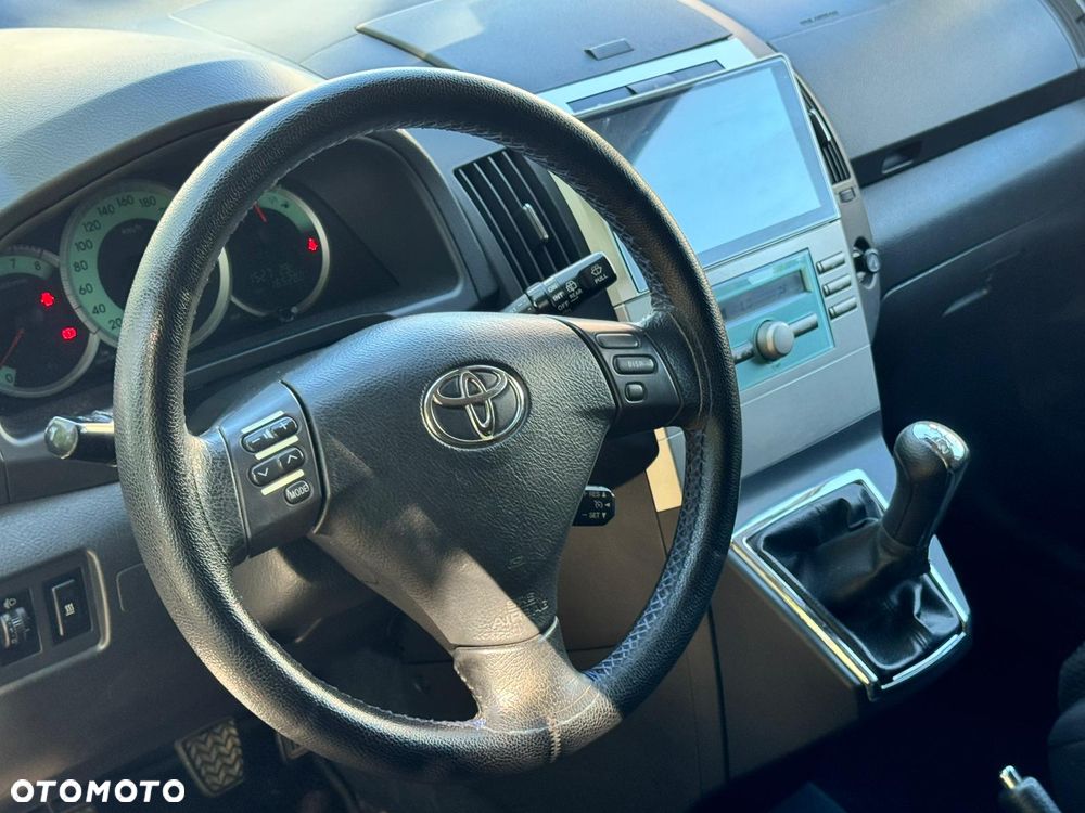 Toyota Corolla Verso 1.6 Terra 7os - 11