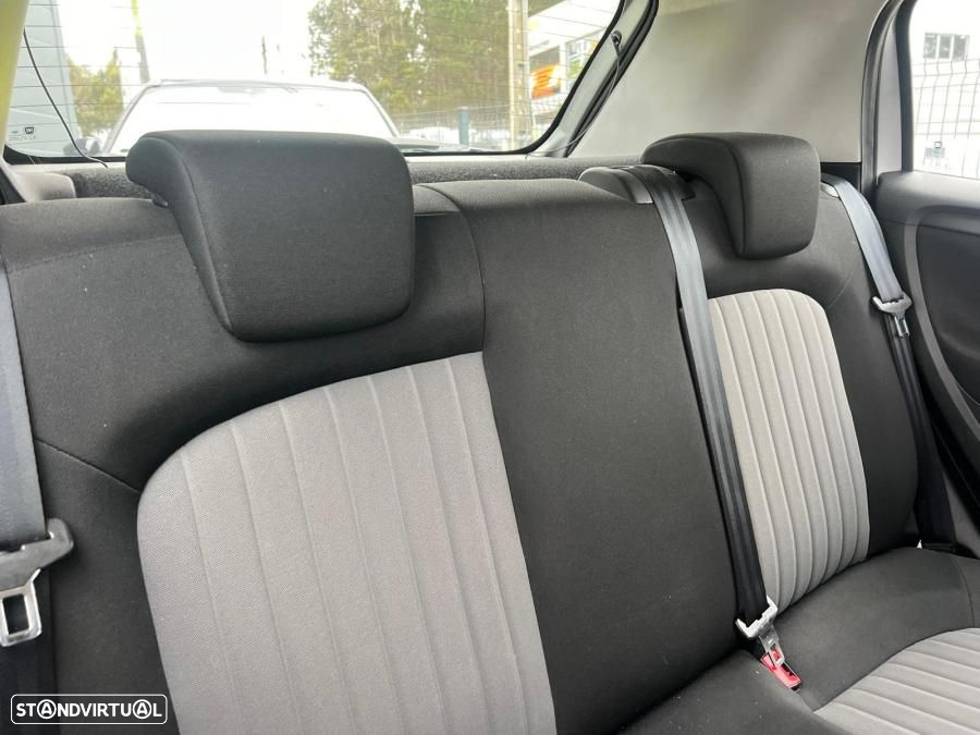 Fiat Punto 1.3 M-Jet Easy S&S - 8