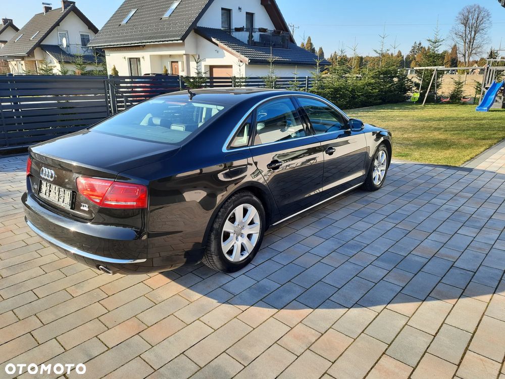 Audi A8 - 1