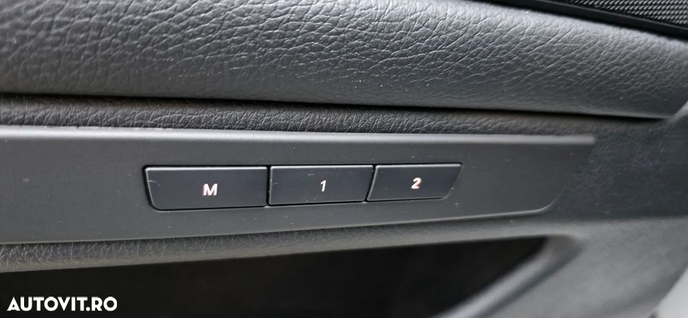 BMW Seria 5 530d xDrive Aut. Modern Line - 27