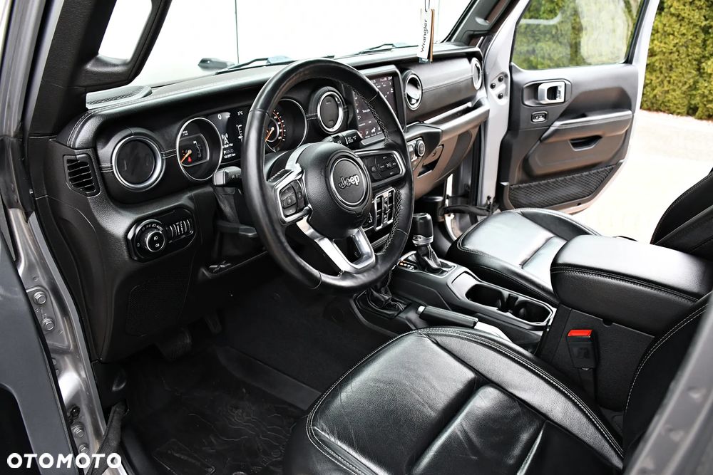 Jeep Wrangler Unlimited GME 2.0 Turbo Sahara - 24