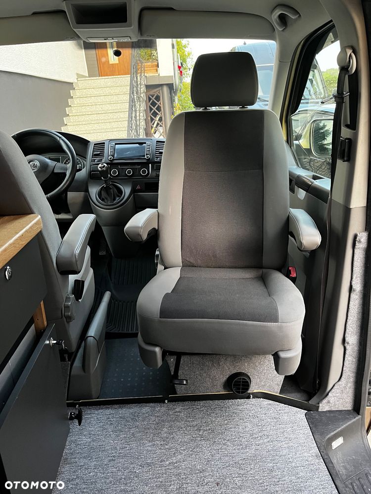 Volkswagen T5 - 15