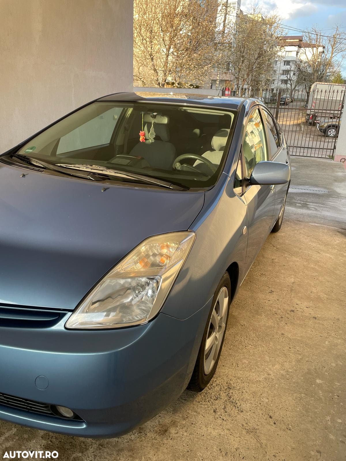Toyota Prius - 2