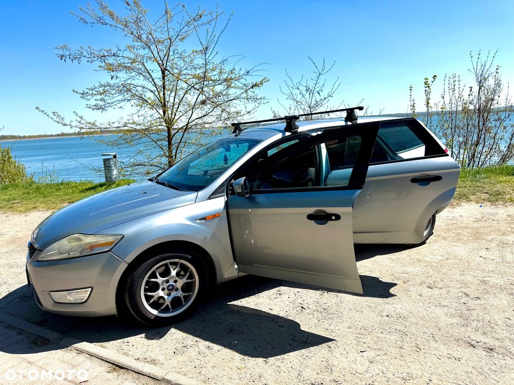 Ford Mondeo 1.8 TDCi Ambiente - 19