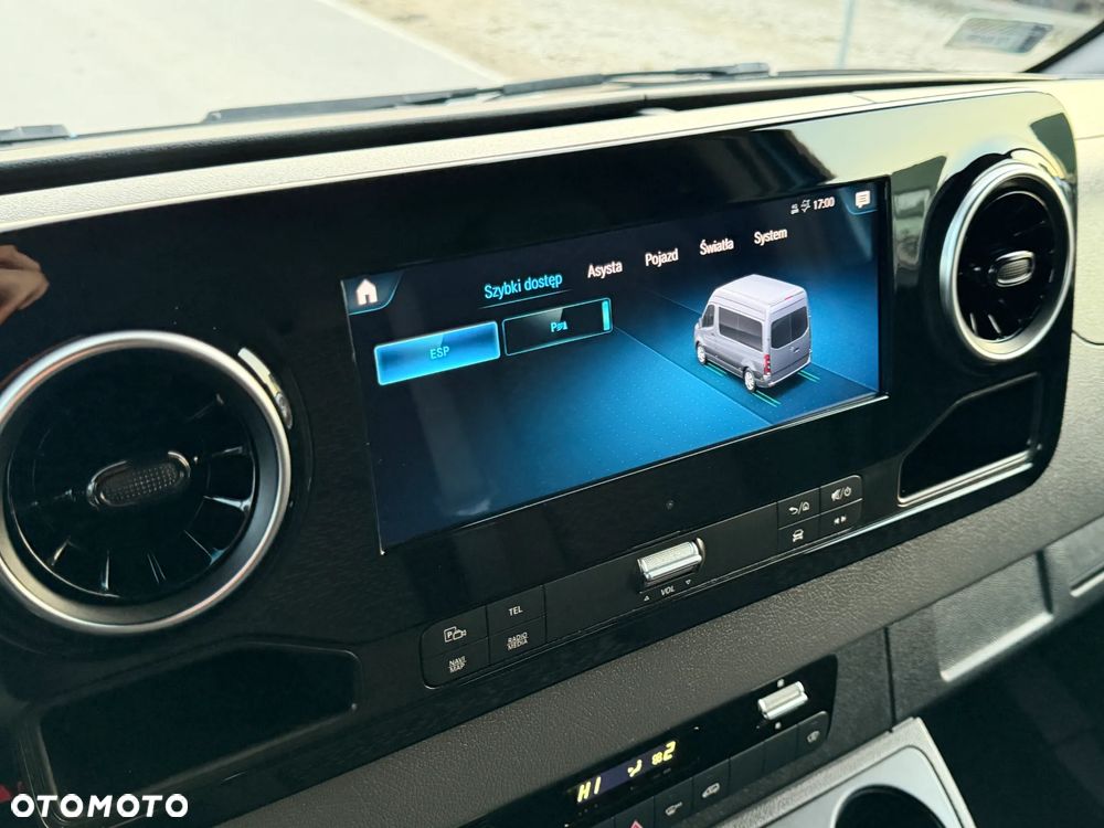 Mercedes-Benz SPRINTER // 319 CDI // 3.0 V6 190 KM // AUTOMAT // MAŁY PRZEBIEG //  BEZWYPADKOWY // L2H1 // FULL LED // SALON PL // 1 WŁ // - 10