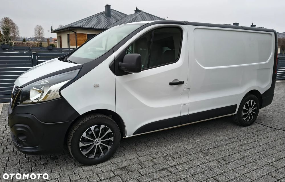 Nissan NV300 - 4
