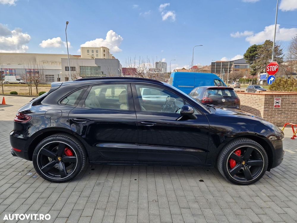 Porsche Macan - 4