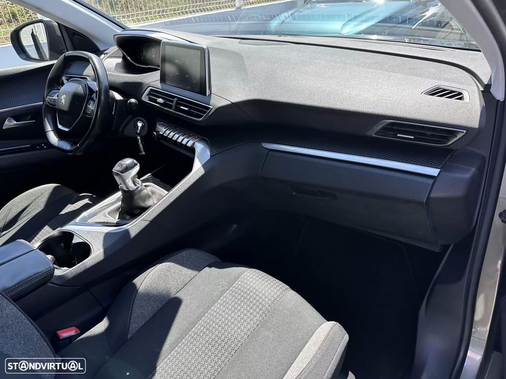 Peugeot 5008 1.2 PureTech Allure Pack - 45