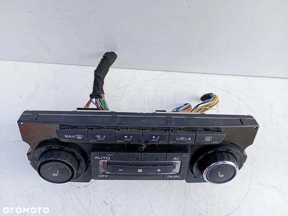 panel sterowania nawiewu klimatyzacji skoda octavia ii lift 2011r 3t0907044as - 4