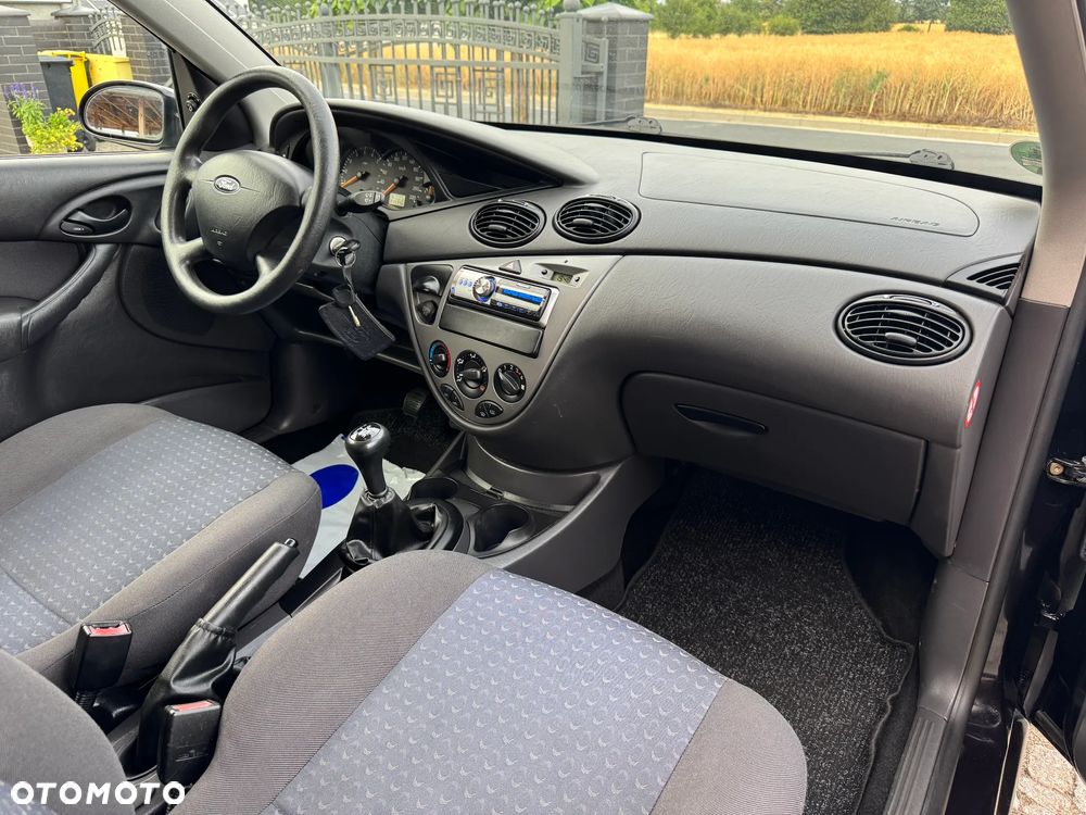Ford Focus 1.6 16V Style - 17