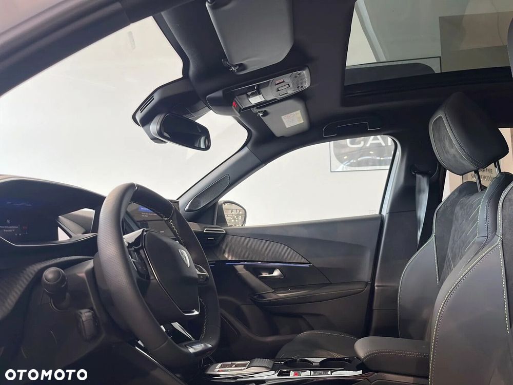 Peugeot 2008 - 11