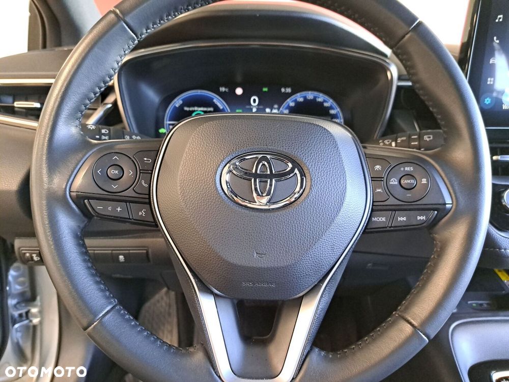 Toyota Corolla 1.8 Hybrid Comfort - 34
