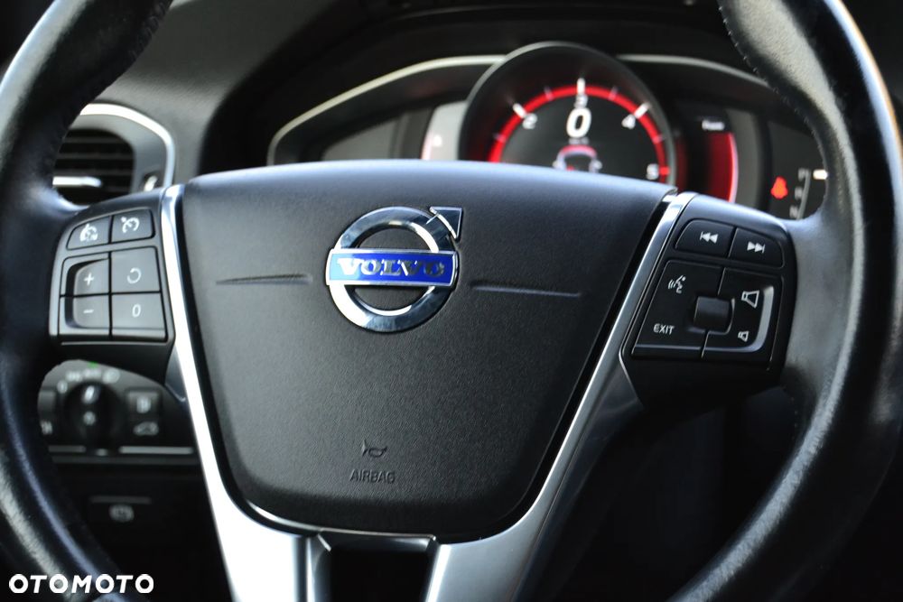 Volvo V60 Cross Country D4 Drive-E Momentum - 38