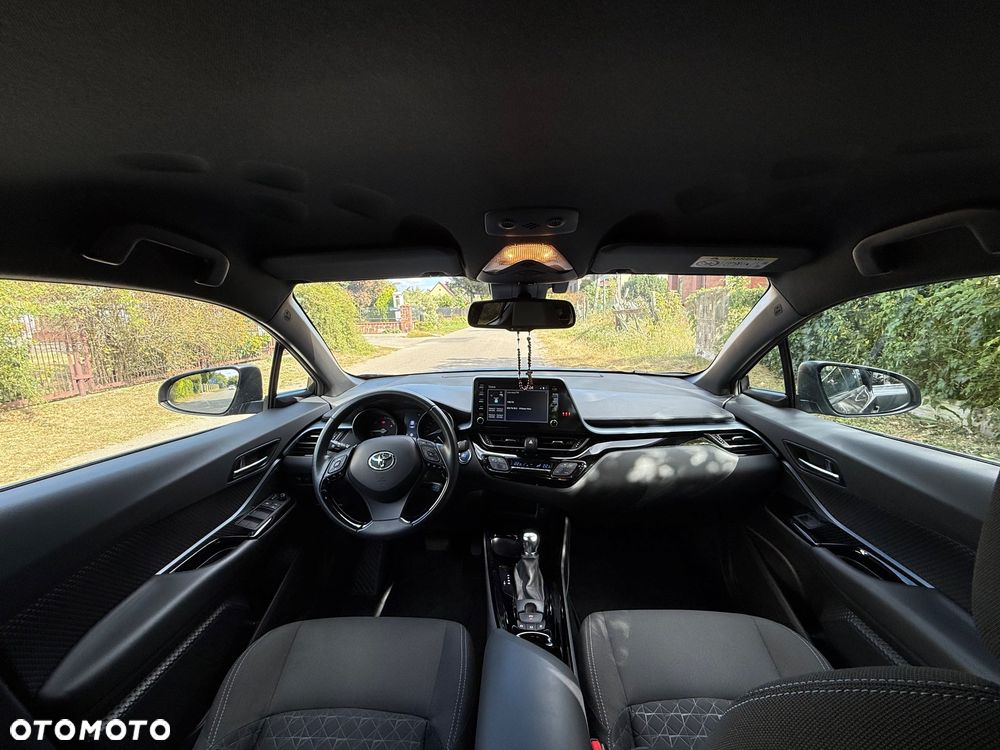 Toyota C-HR - 8