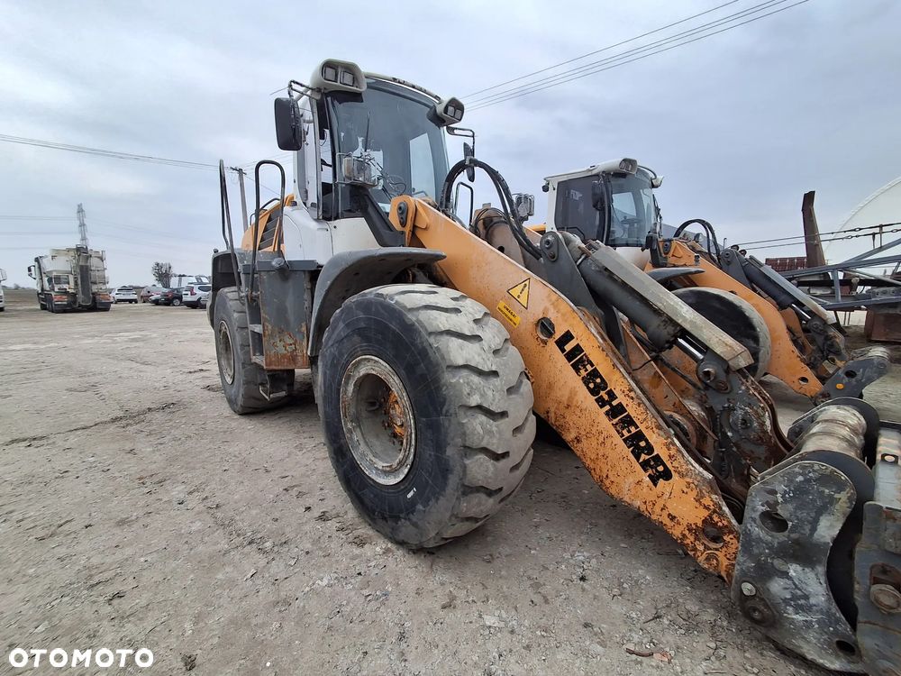 Liebherr L556 - 2