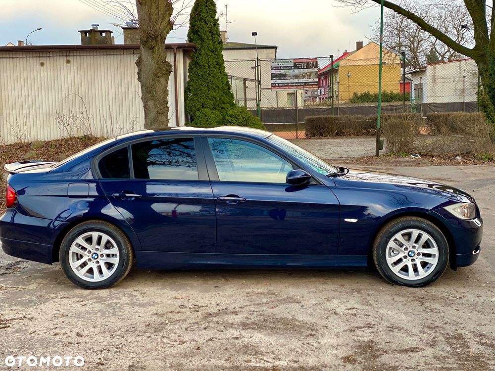 BMW Seria 3 320d - 11