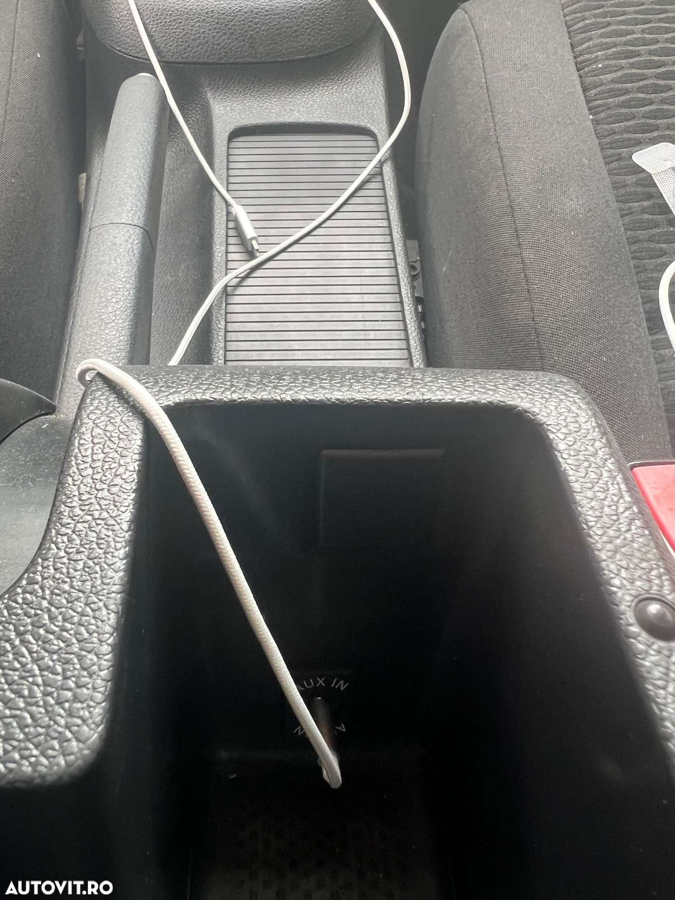 Volkswagen Golf 1.6 TDI BlueMotion Technology DPF Comfortline - 12