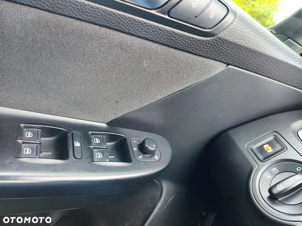 Volkswagen Passat 2.0 TDI Sportline - 21