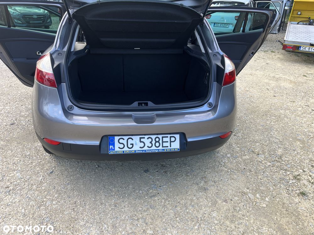Renault Megane ENERGY dCi 110 Start & Stop LIMITED - 22