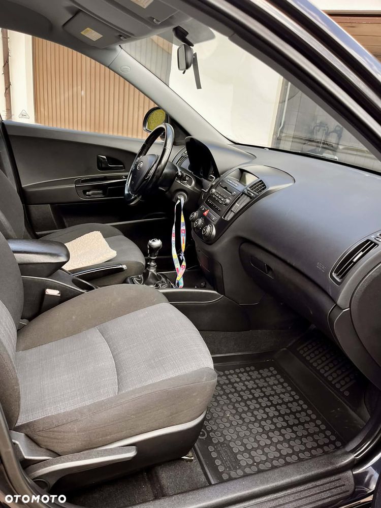 Kia Ceed 1.6 Crdi Comfort - 11