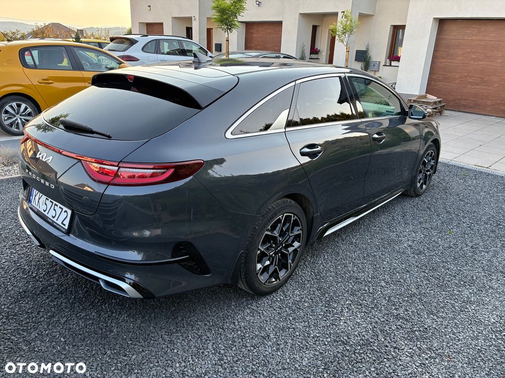 Kia ProCeed - 10