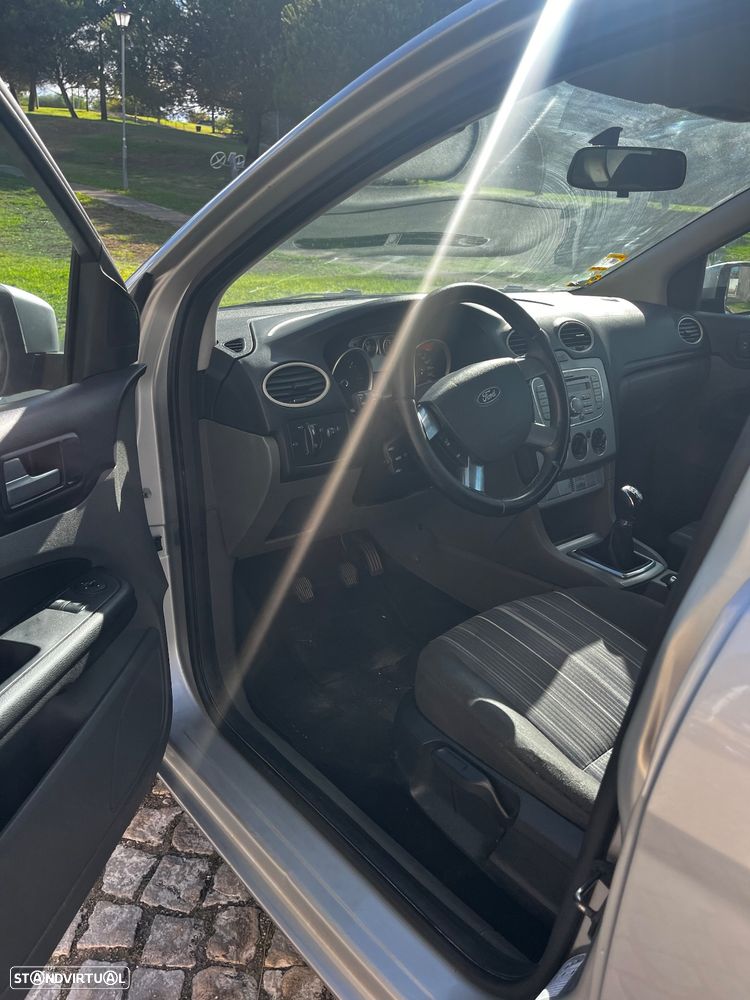 Ford Focus SW 1.6 TDCi Style - 12