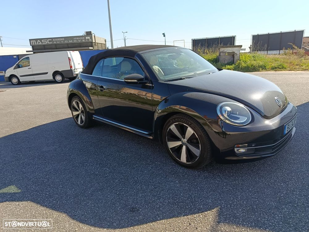 VW New Beetle 1.6 TDI DPF DSG Blue Motion Technologie Exclusive Design - 1