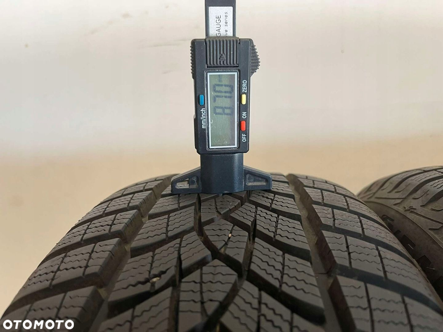 VW T-CROSS 2GM FELGI KOŁA ZIMOWE 6.5JX17 ET39 5X100 GOODYEAR 205/55/17 - 12