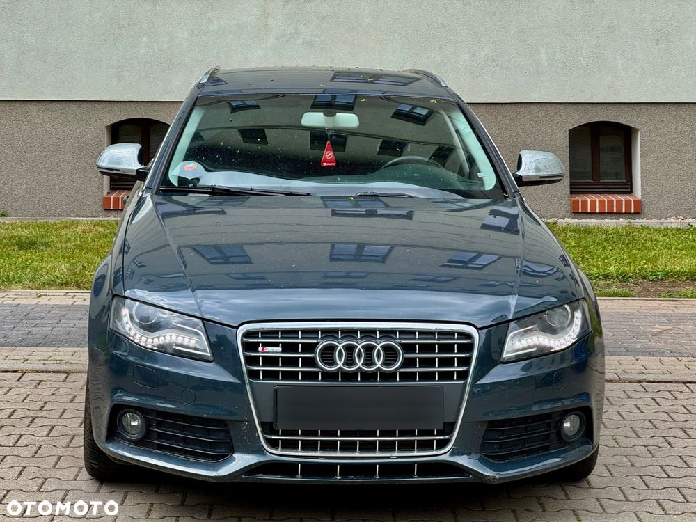 Audi A4 Avant 2.0 TDI - 1