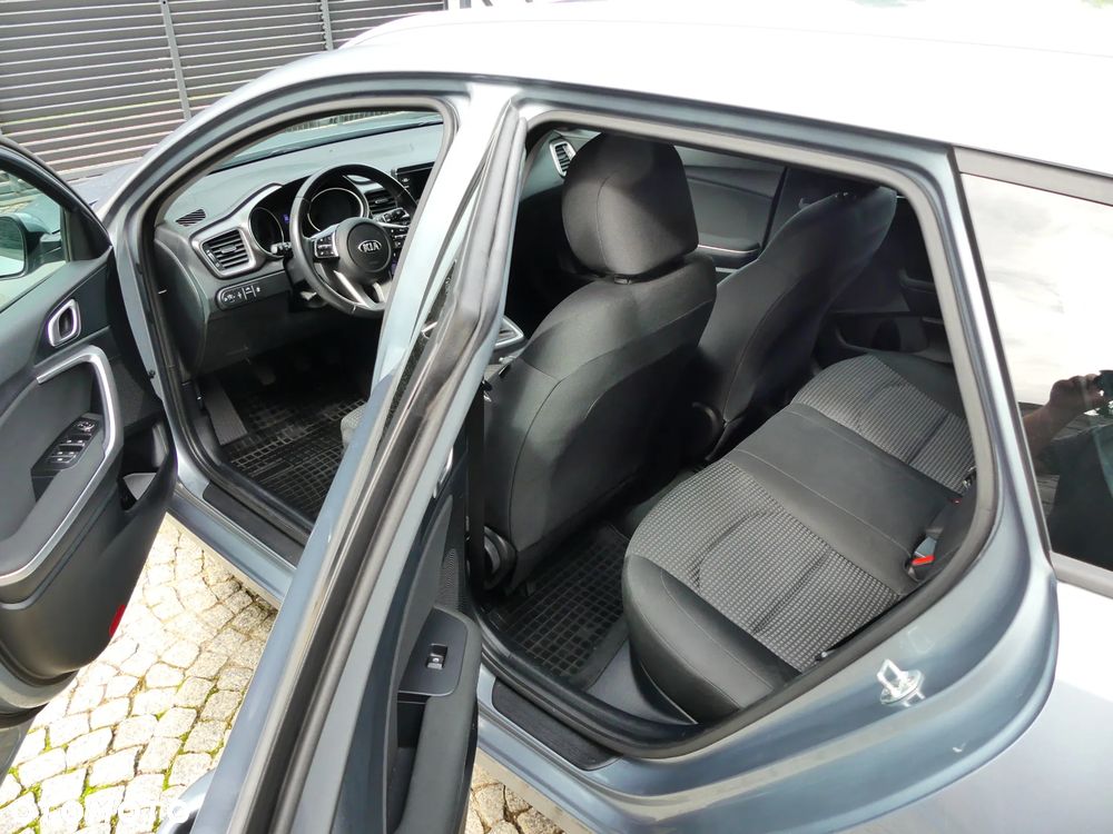 Kia Ceed - 15