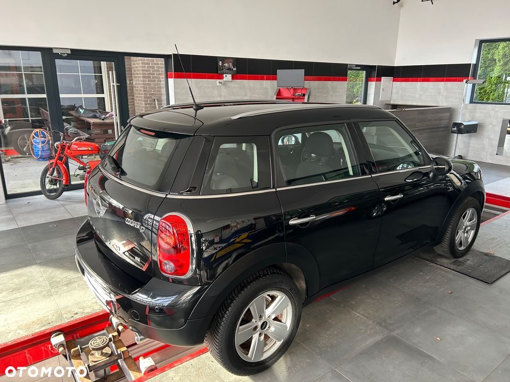 MINI Countryman One D Blackyard - 9