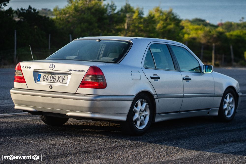 Mercedes-Benz C 250 TD - 2