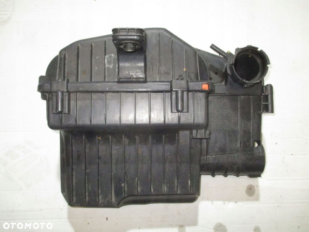 obudowa filtra powietrza citroen c3 c4 peugeo 2008 - 1