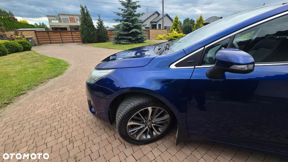 Toyota Avensis - 26
