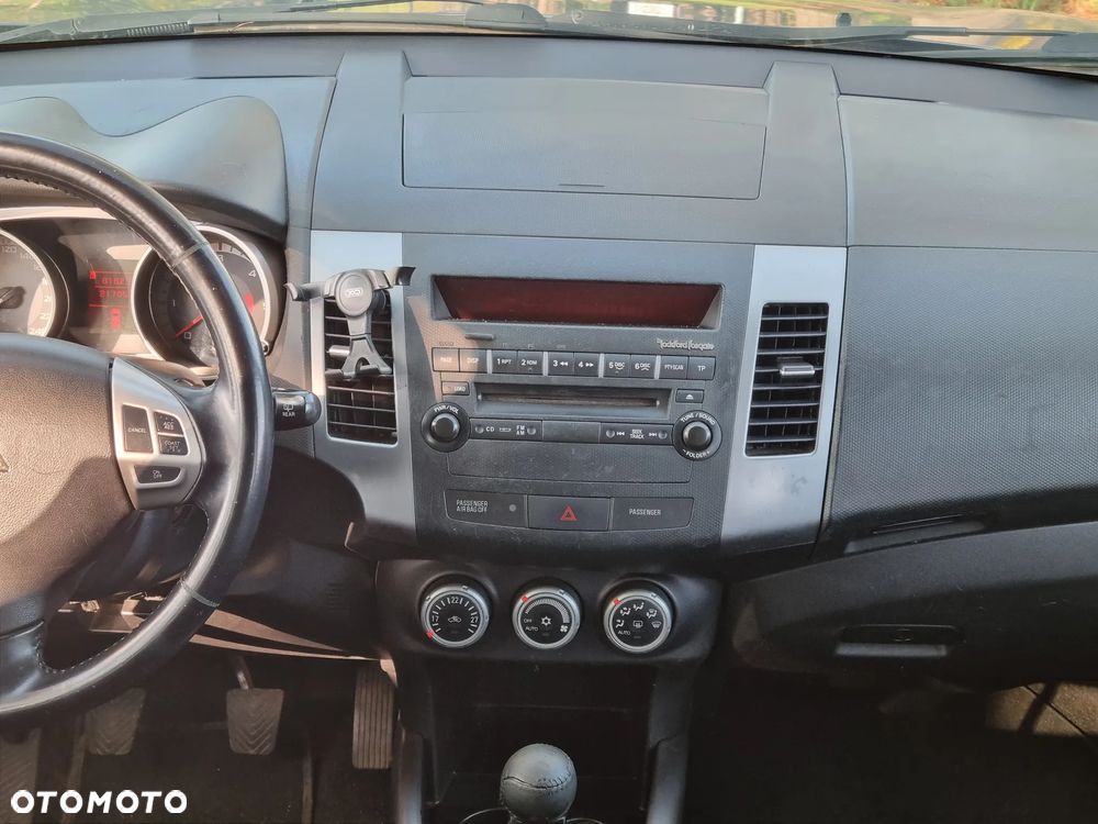 Mitsubishi Outlander 2.0 DID Invite SE - 37