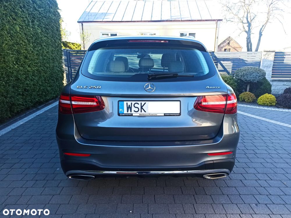 Mercedes-Benz GLC - 8