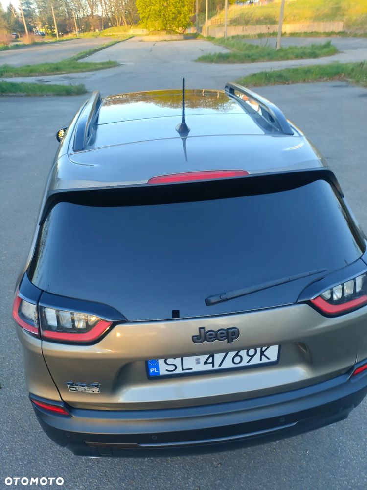 Jeep Cherokee - 21