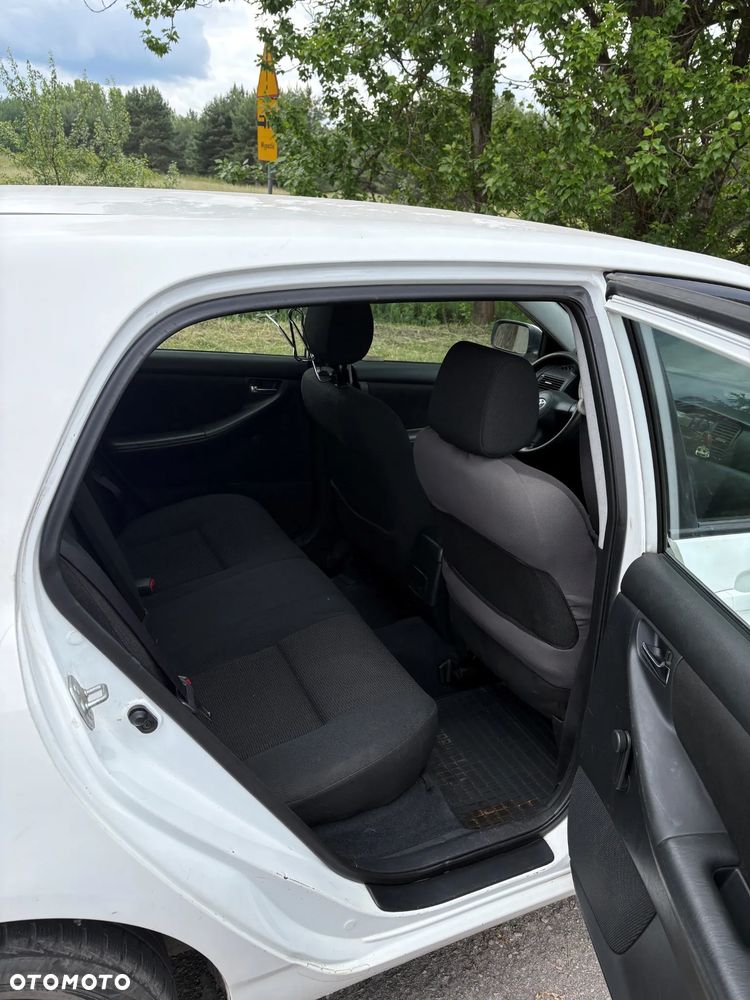 Toyota Corolla 1.4 D-4D Terra - 9