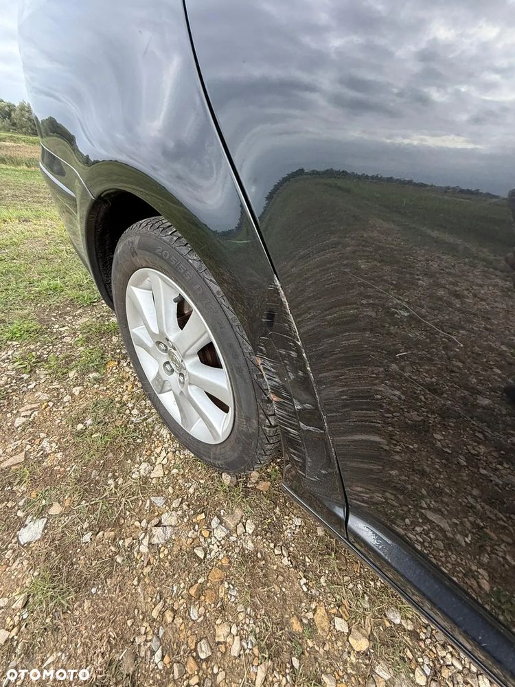 Toyota Avensis 2.0 VVT-i Combi Edition - 8
