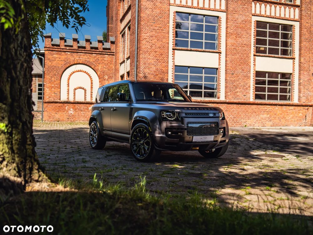 Land Rover Defender 110 P635 OCTA - 1