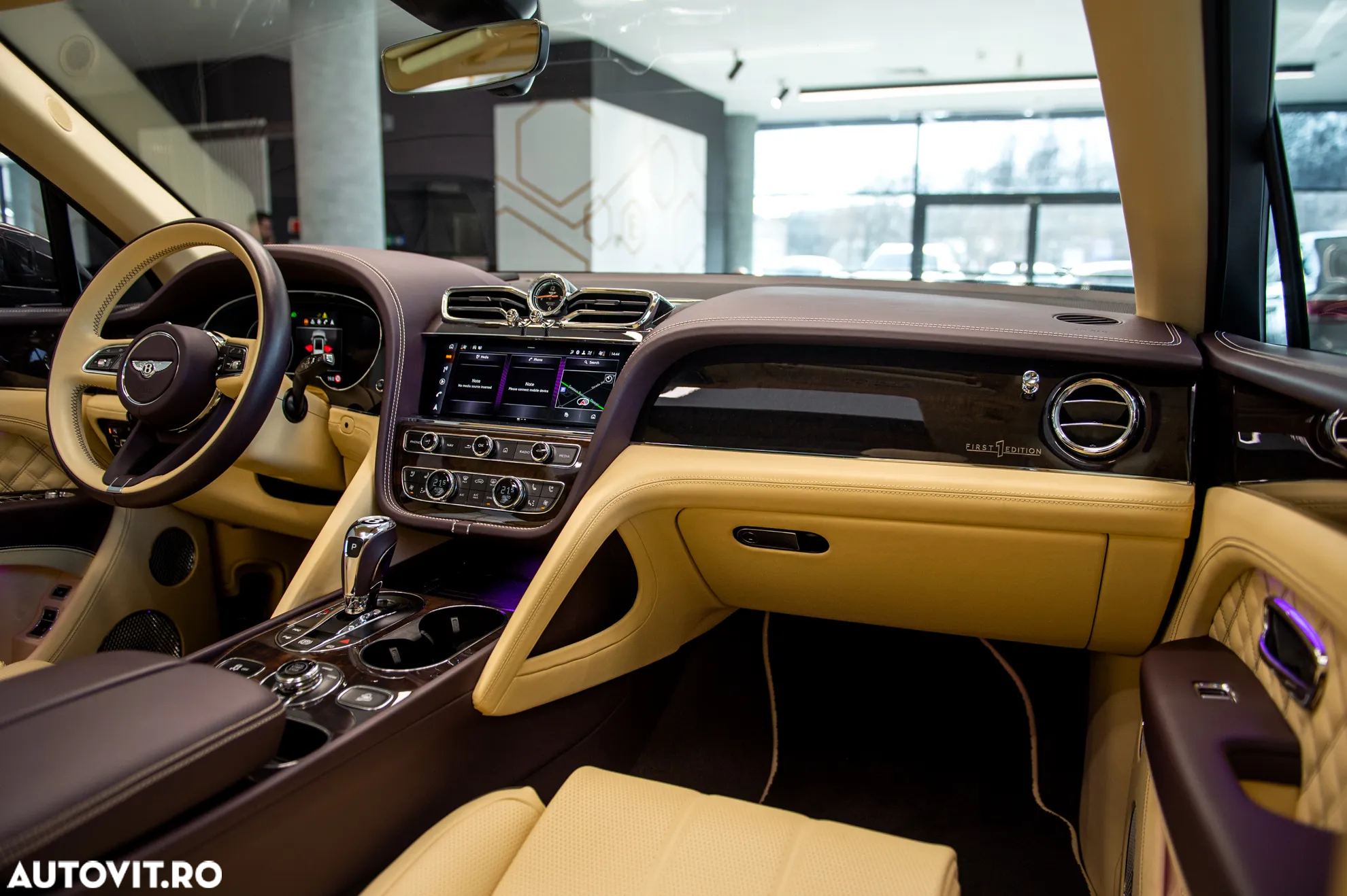 Bentley Bentayga - 30