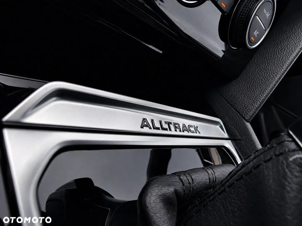 Volkswagen Passat Alltrack 2.0 TDI SCR 4Motion DSG (BMT) - 25