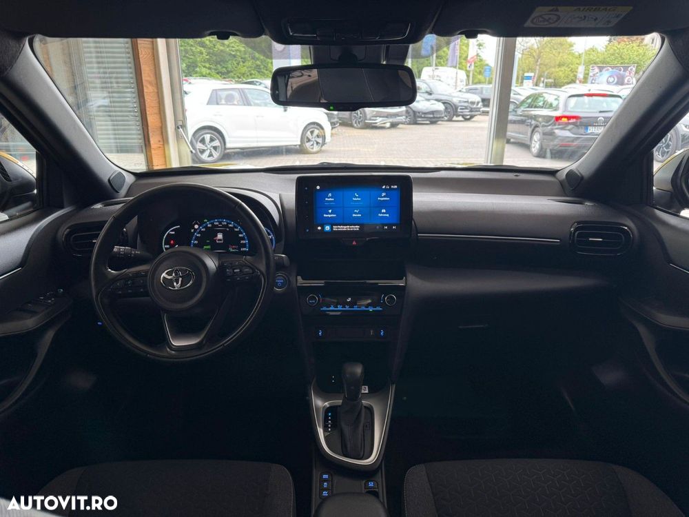Toyota Yaris Cross 1.5 VVT-i Team Deutschland - 12