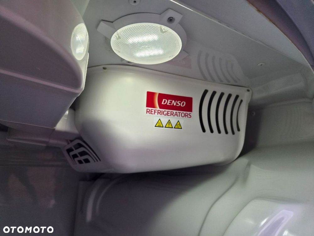 Ford Transit Connect - 20
