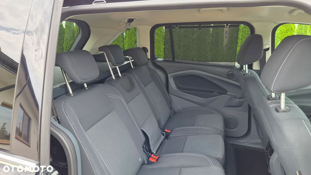 Ford Grand C-MAX 2.0 TDCi Titanium - 13