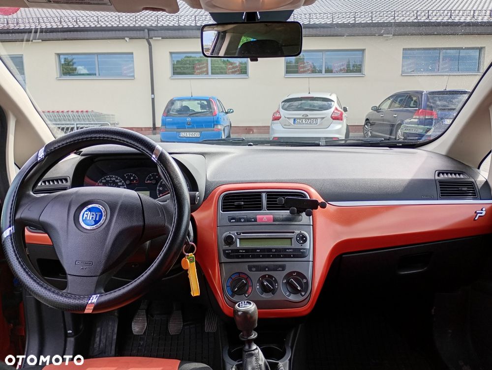 Fiat Grande Punto - 4