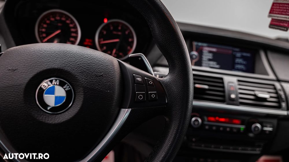 BMW X6 xDrive50i - 37
