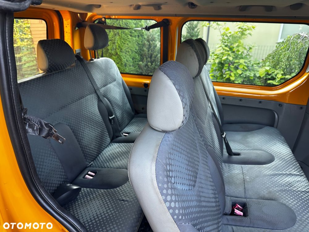 Opel Vivaro - 8